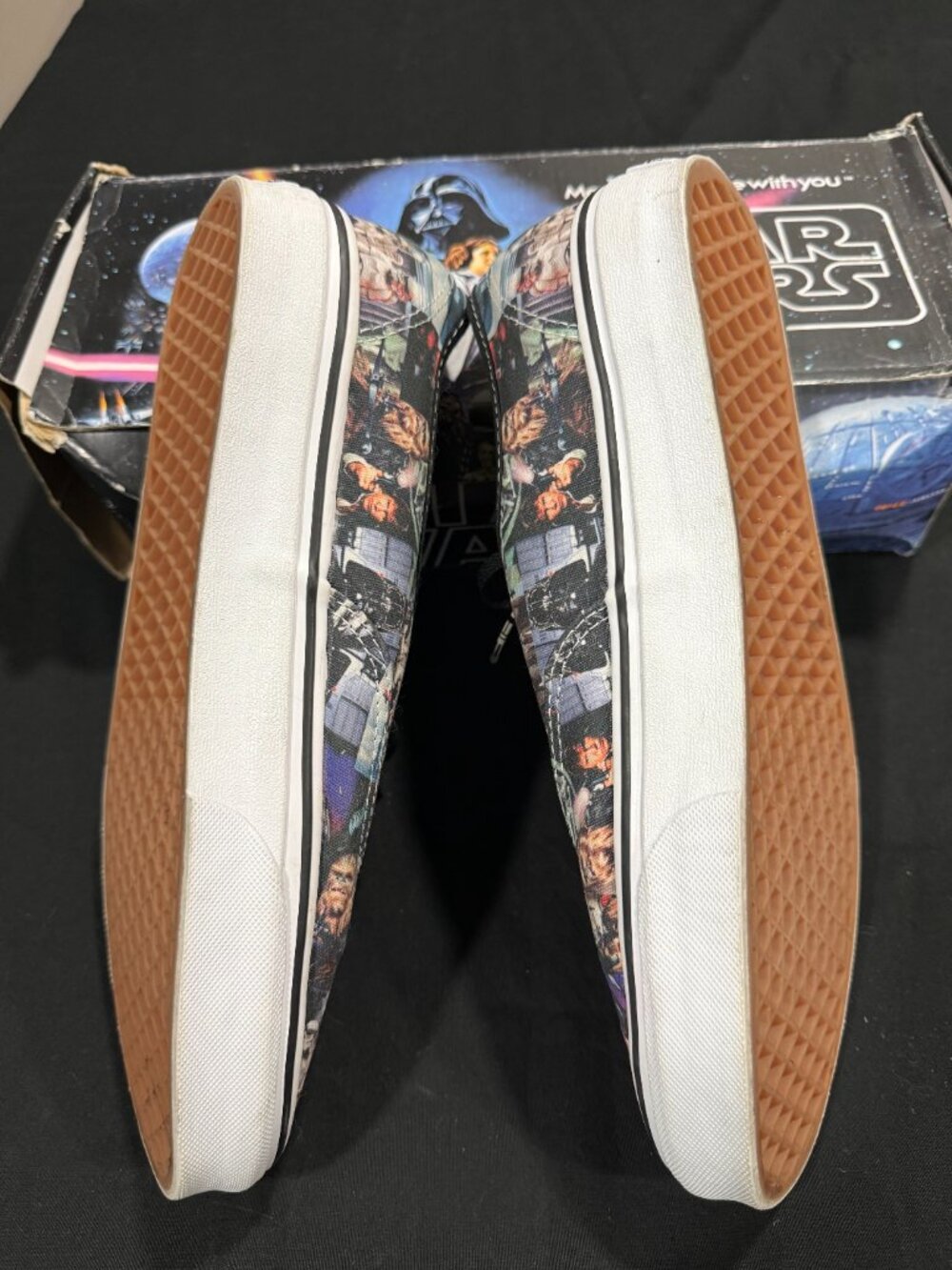 Vans x Star Wars Authentic 2014 Men 10.5 Movie Collage VN-0YS7ETS OG Box Rare - Picture 5 of 15